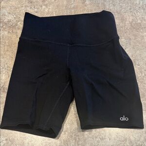 ALO Yoga Women's Black Bike Shorts